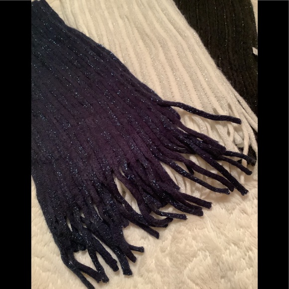 Lot of 3, New York & Company Glittery Scarves - Picture 5 of 6